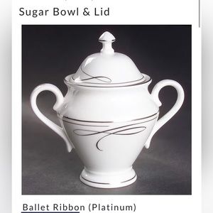Waterford China Ballet Ribbon Covered Sugar Bowl new in box never used